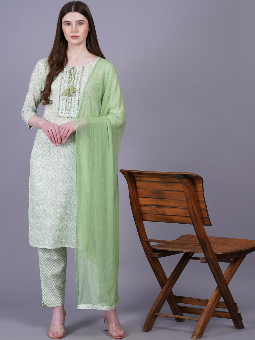 

JC4U Ethnic Motifs Printed Round Neck Pure Cotton Straight Kurta with Trousers & Dupatta, Green