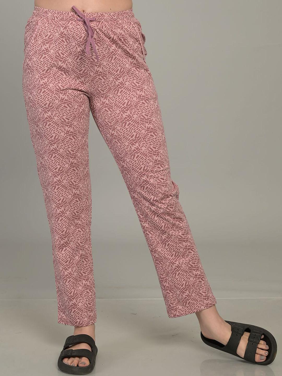

MAYSIXTY Women Printed Pure Cotton Lounge Pants, Pink