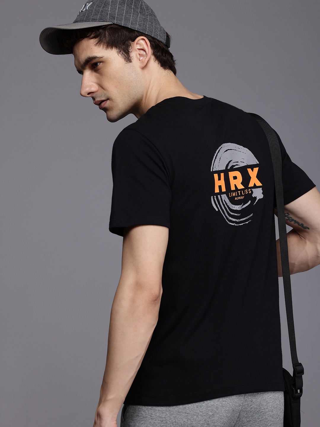 

HRX by Hrithik Roshan Men Lifestyle Brand Logo Printed T-shirt, Black