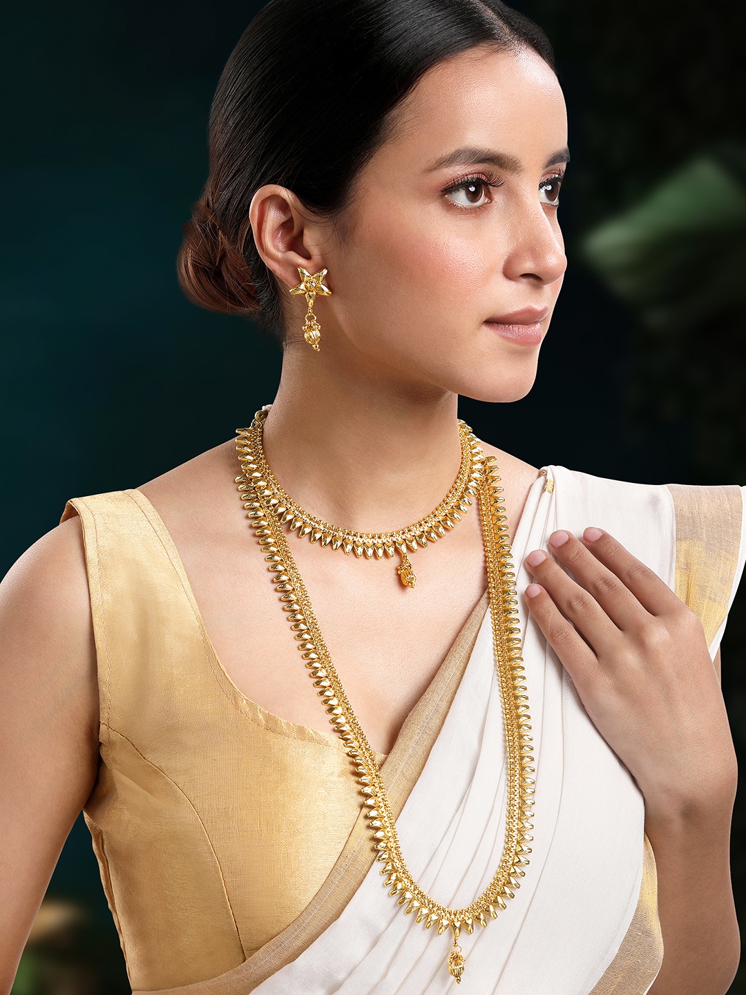 

Peora Gold-Plated Jewellery Set