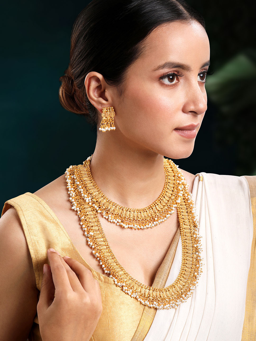 

Peora Gold-Plated Beaded Jewellery Set