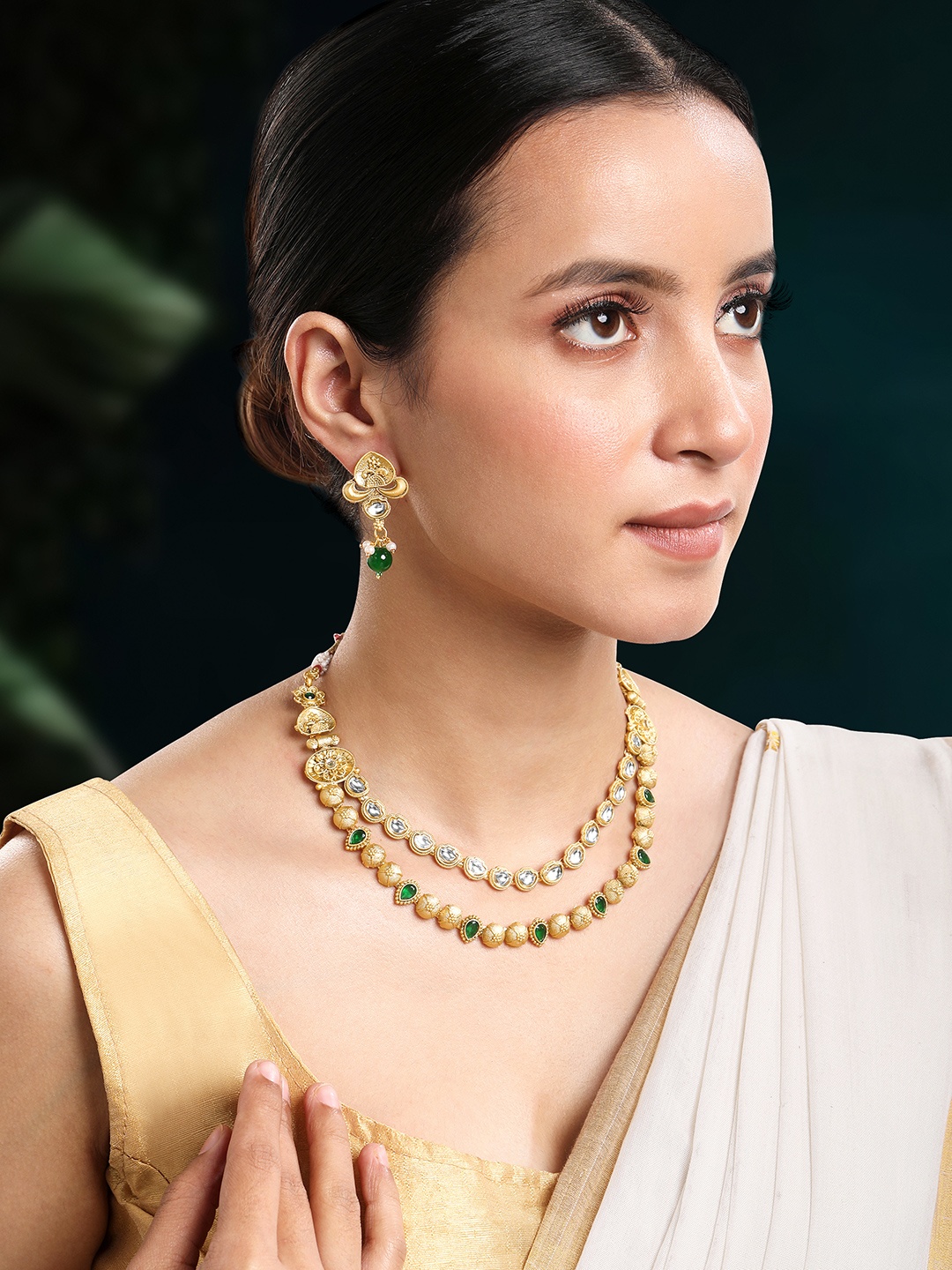 

Peora Gold-Plated Stone-Studded & Beaded Jewellery Set