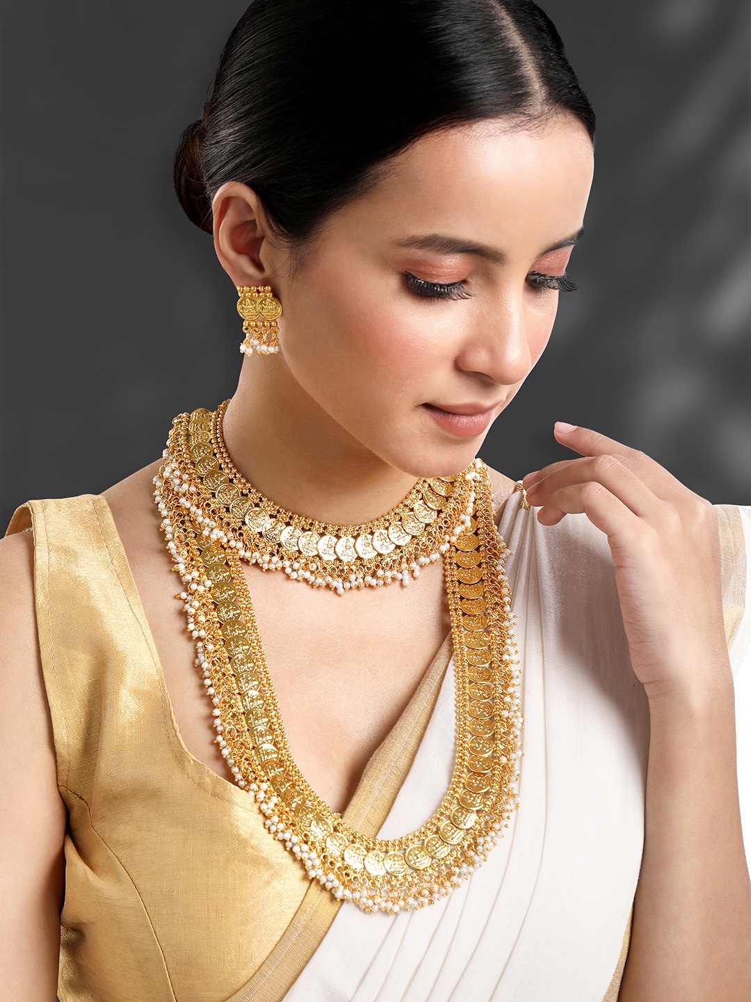 

Peora Gold-Plated Beaded Jewellery Set