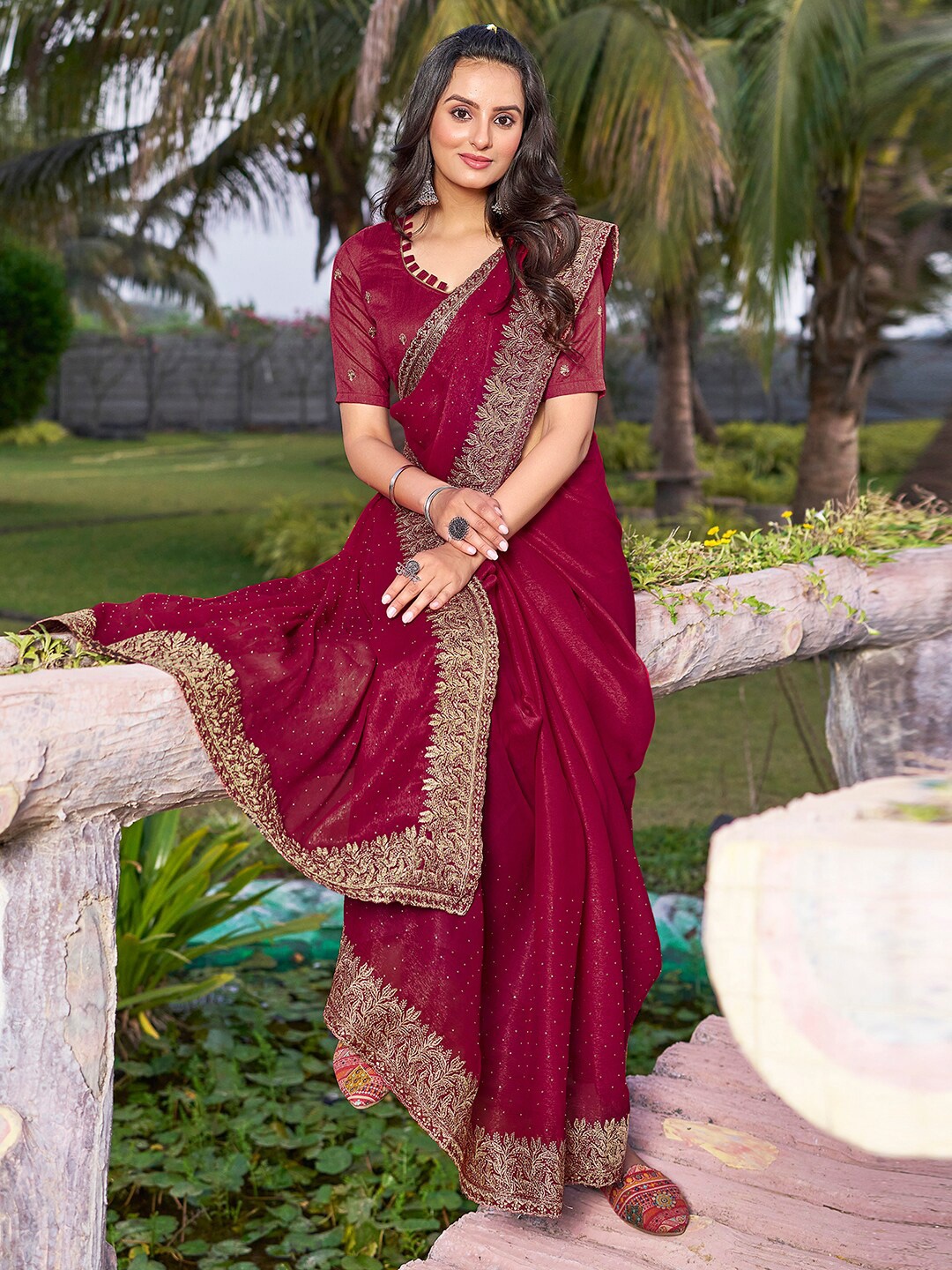 

Satrani Ethnic Motifs Beads and Stones Pure Chiffon Ikat Saree, Pink