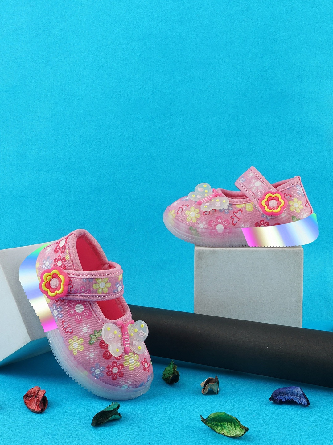 

BAESD Kids Printed LED Slip-On Sneakers, Pink