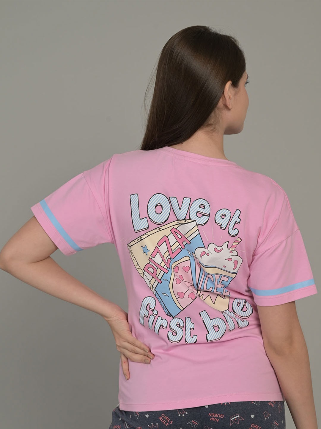 

MAYSIXTY Women Printed T-shirt, Pink