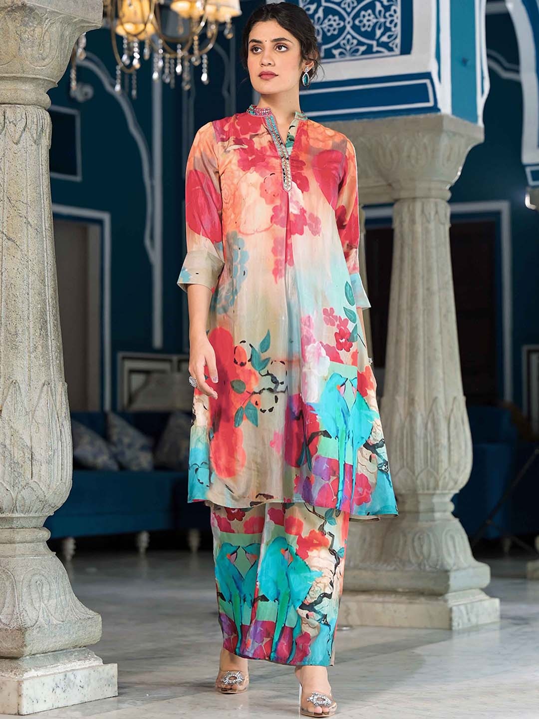 

Meena Bazaar Floral Printed Straight Kurta with Palazzos, Red