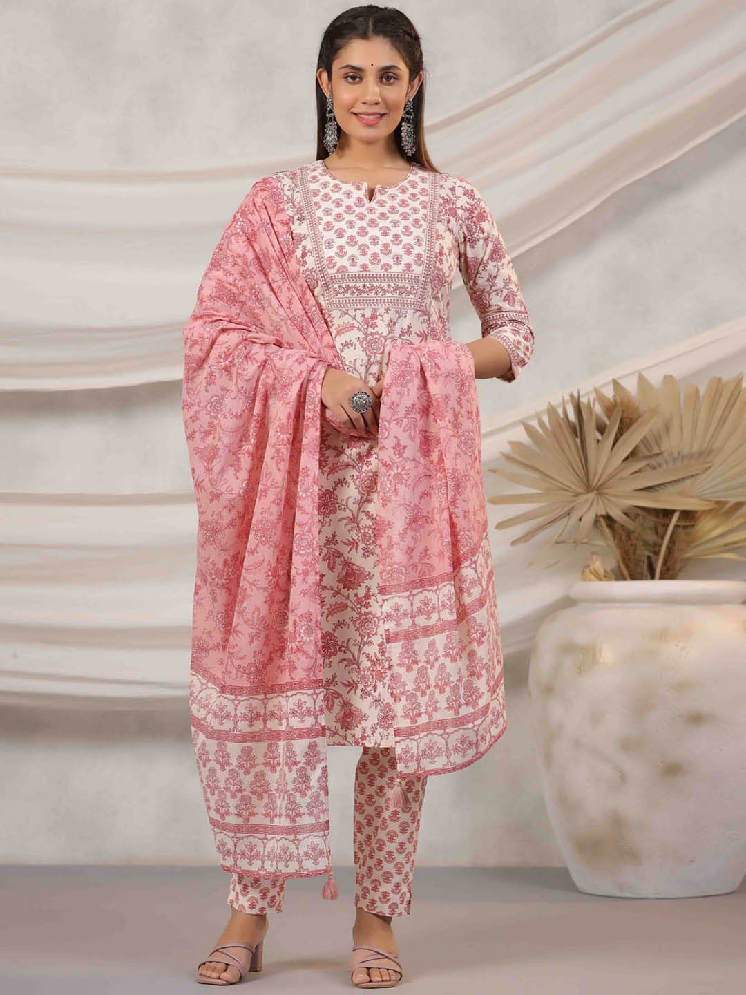 

Meena Bazaar Floral Printed Straight Kurta with Trousers & With Dupatta, Cream