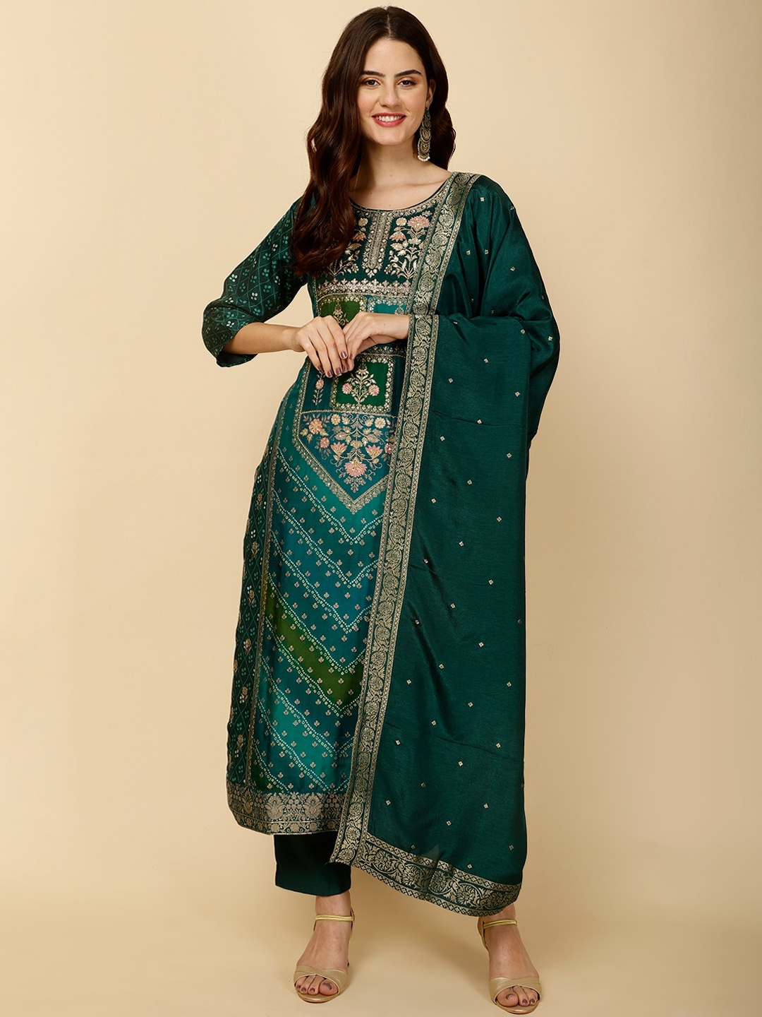 

Meena Bazaar Floral Printed Regular Kurta with Trousers & With Dupatta, Green