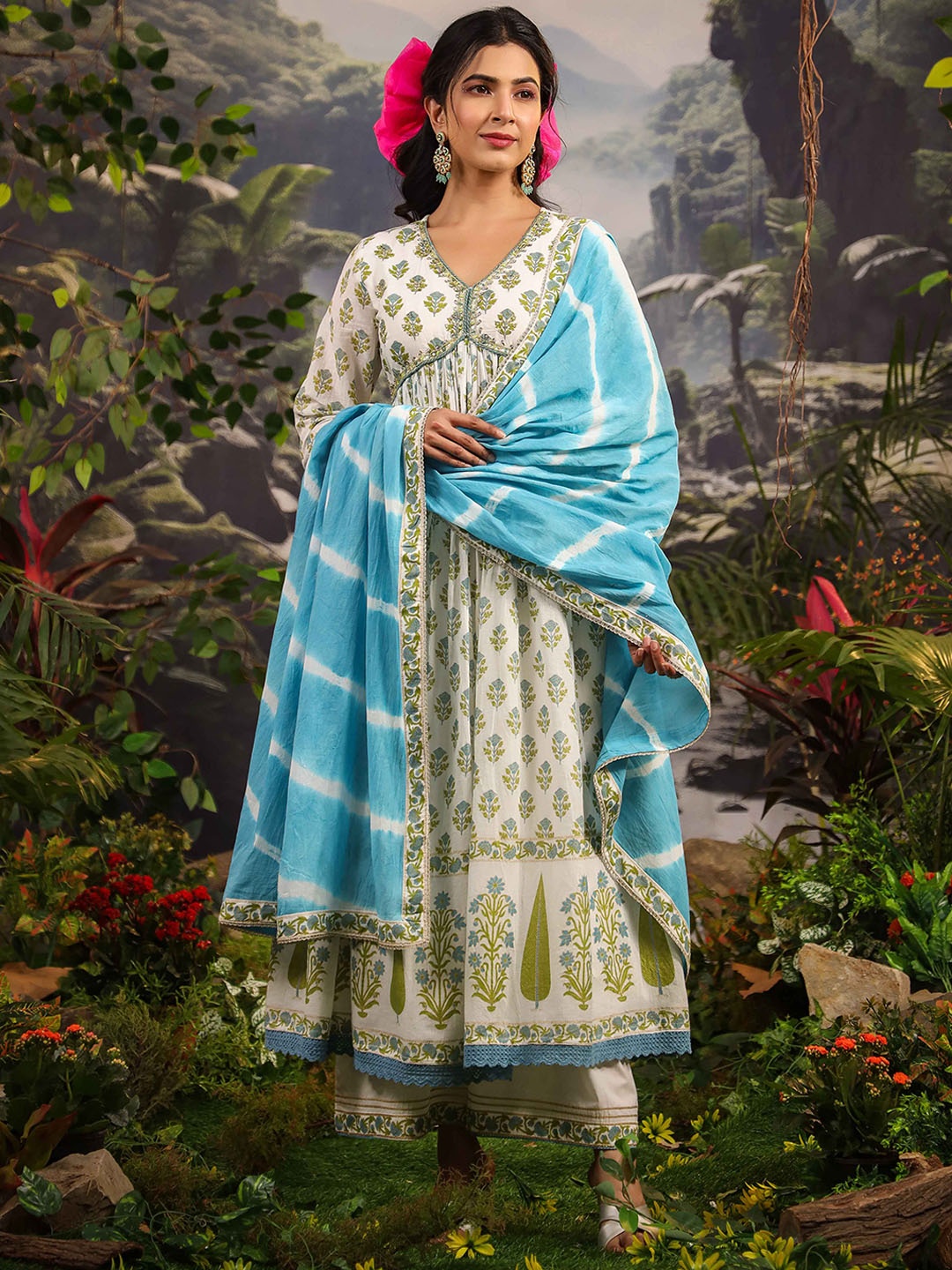 

Meena Bazaar Floral Printed Anarkali Empire Kurta With Trousers & Dupatta, Cream