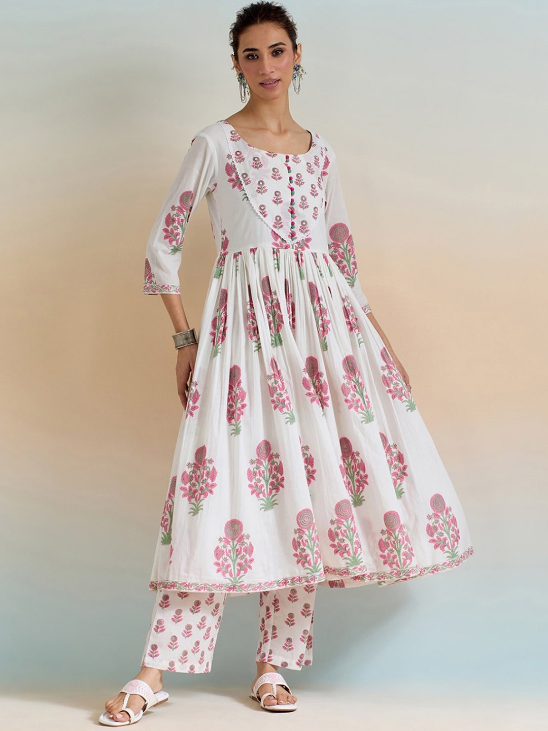 

Meena Bazaar Round Neck Floral Printed Regular Kurta Set, Cream