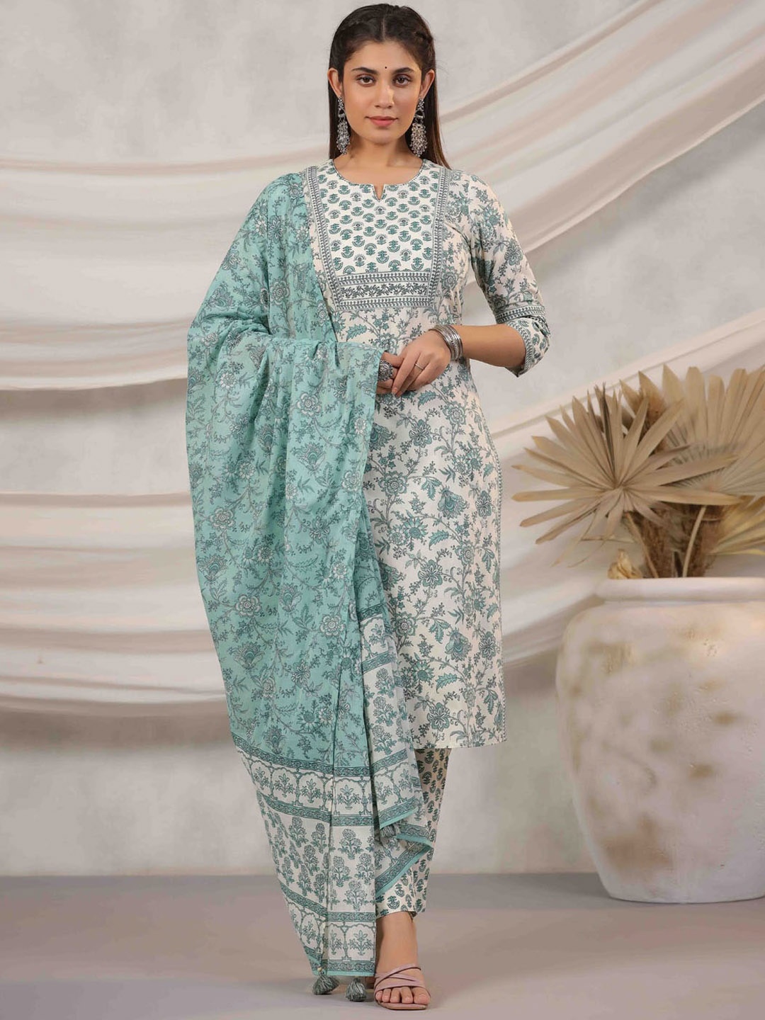 

Meena Bazaar Round Neck Floral Printed Regular Kurta Set, Cream