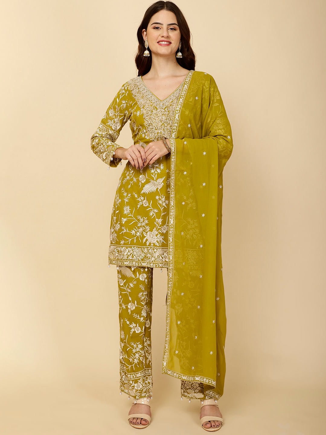 

Meena Bazaar Floral Embroidered Thread Work Straight Kurta With Trousers & Dupatta, Green