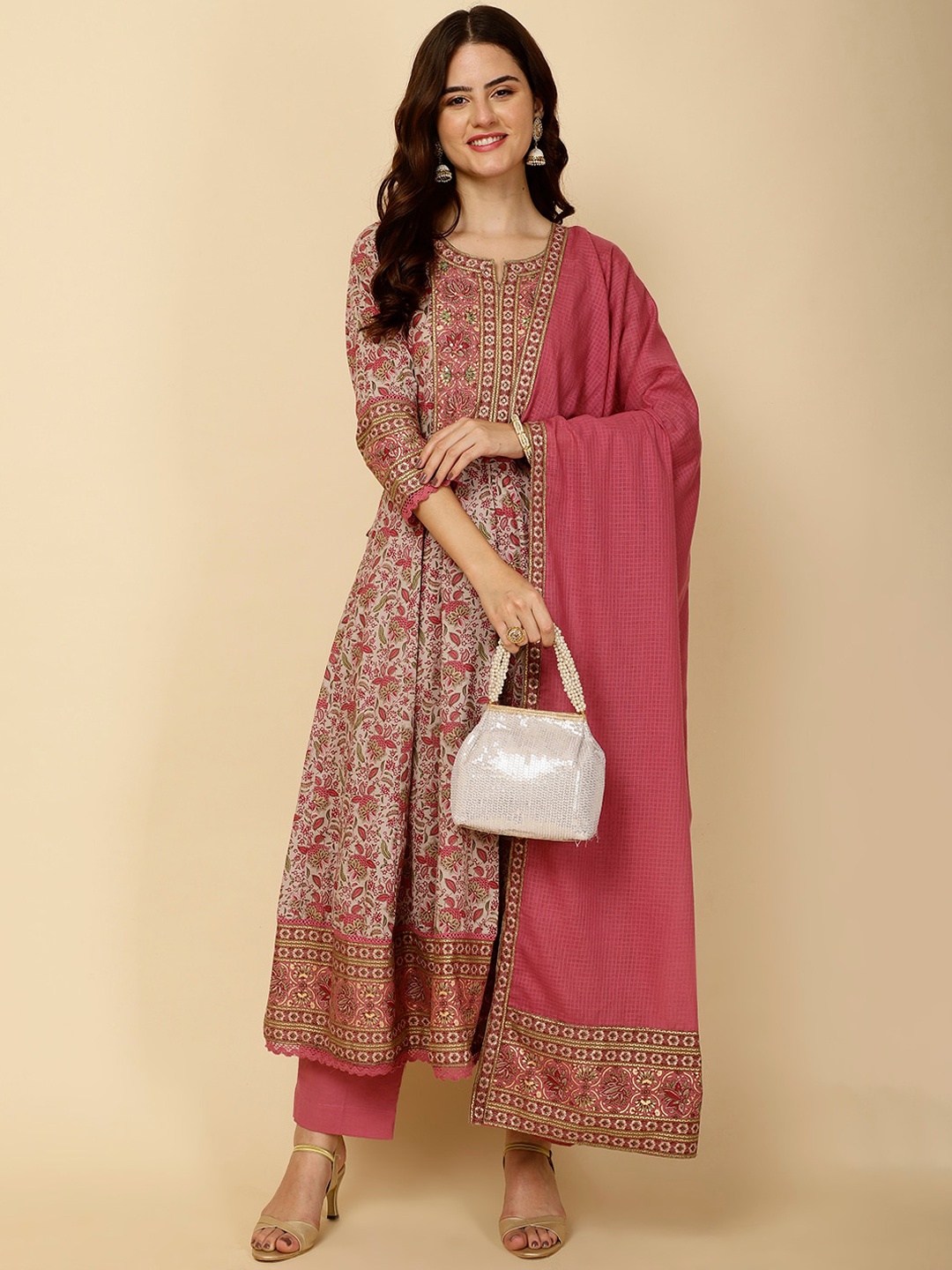 

Meena Bazaar Floral Printed Empire Thread Work Kurta & Trousers With Dupatta, Pink