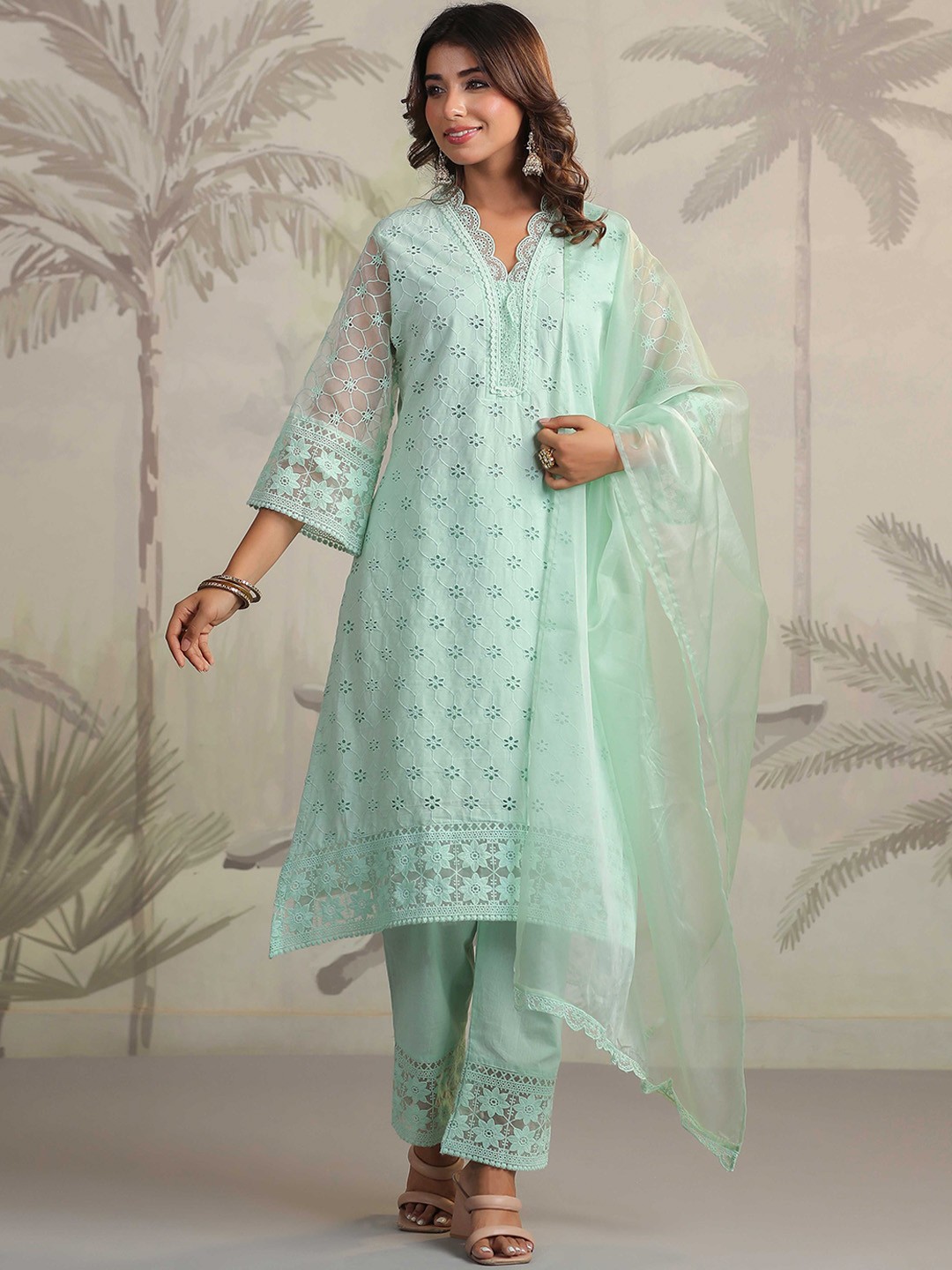 

Meena Bazaar Ethnic Motifs Embroidered Regular Thread Work Kurta with Trousers & Dupatta, Sea green