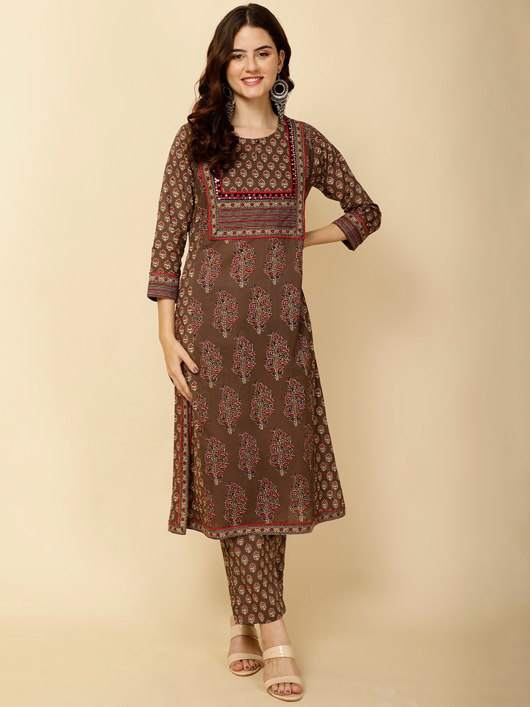 

Meena Bazaar Floral Printed Straight Kurta with Trousers, Brown