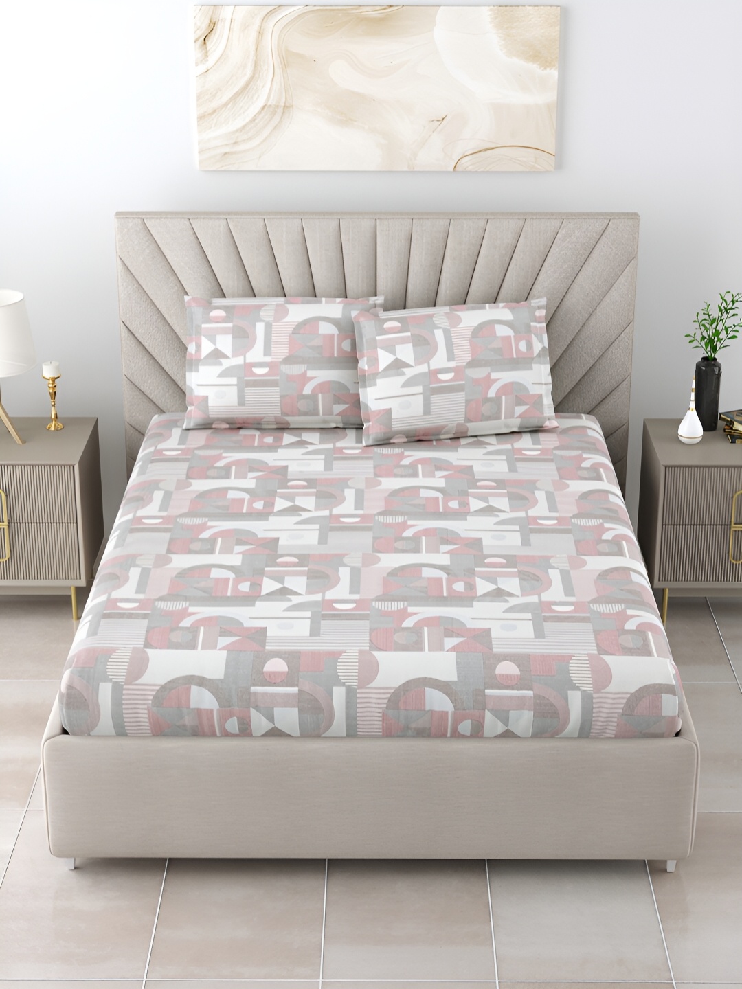 

Salona Bichona Pink & Grey Geometric Printed 152 TC King Bedsheet With 2 Pillow Covers