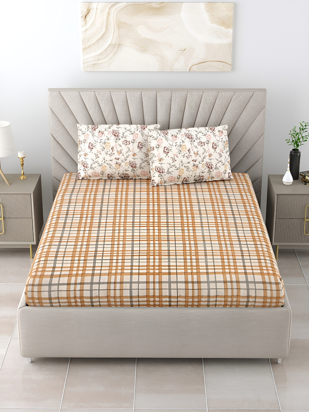 

Salona Bichona Brown & Grey Geometric 152 TC King Bedsheet With 2 Pillow Covers