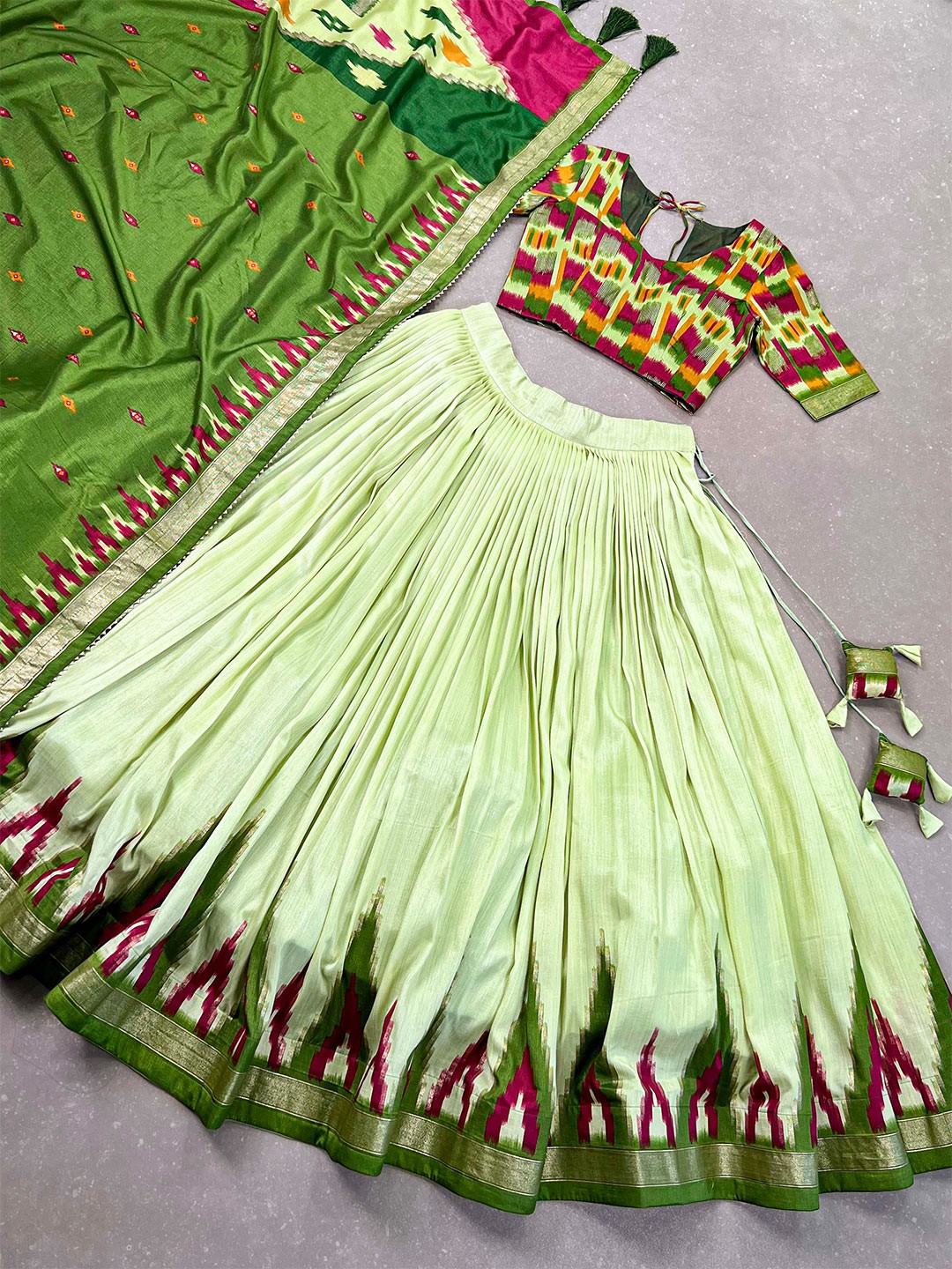 

LOOKNBOOK ART Printed Foil Print Semi-Stitched Lehenga & Unstitched Blouse With Dupatta, Fluorescent green