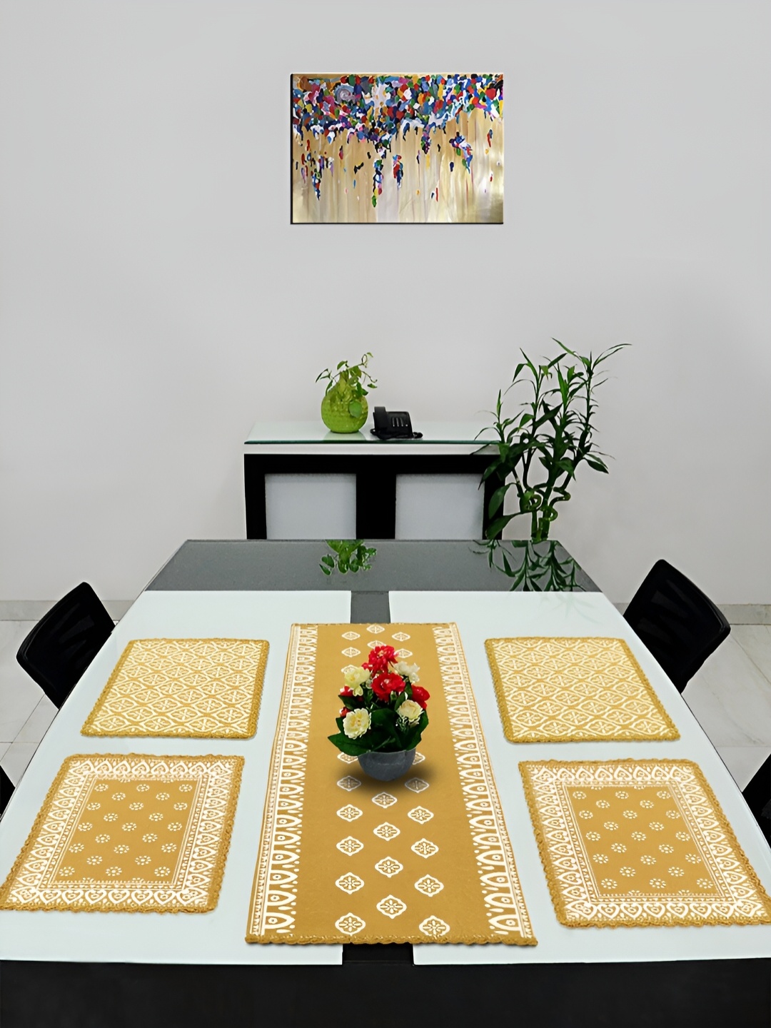 

Saral Home Yellow & White Printed Cotton Table Linen Set
