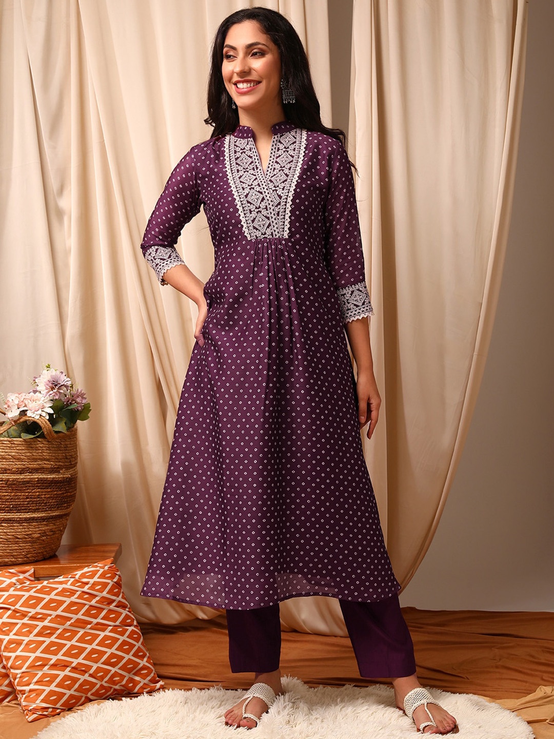 

Inddus Bandhani Printed Mandarin Collar Thread Work A-Line Kurta, Maroon
