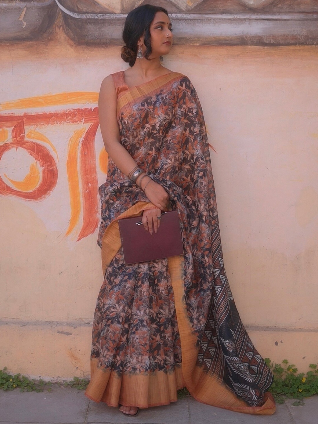 

KALINI Floral Print Saree with Blouse Piece, Rust
