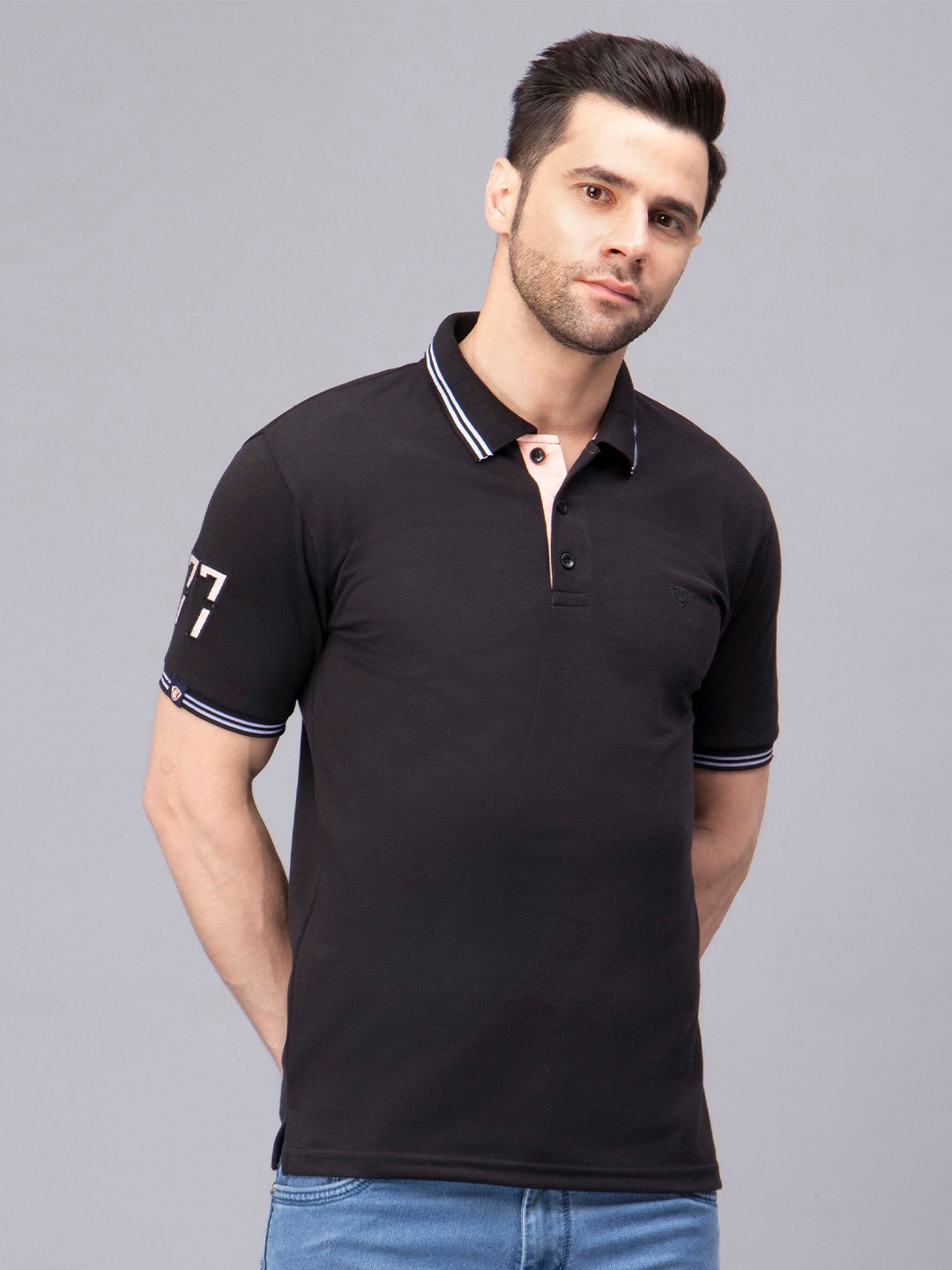 

WE PERFECT Polo Collar Short Sleeves Regular Fit T-shirt, Black