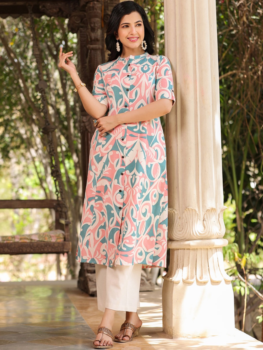 

PIROH Floral Printed Mandarin Collar Cotton Kurta, Pink