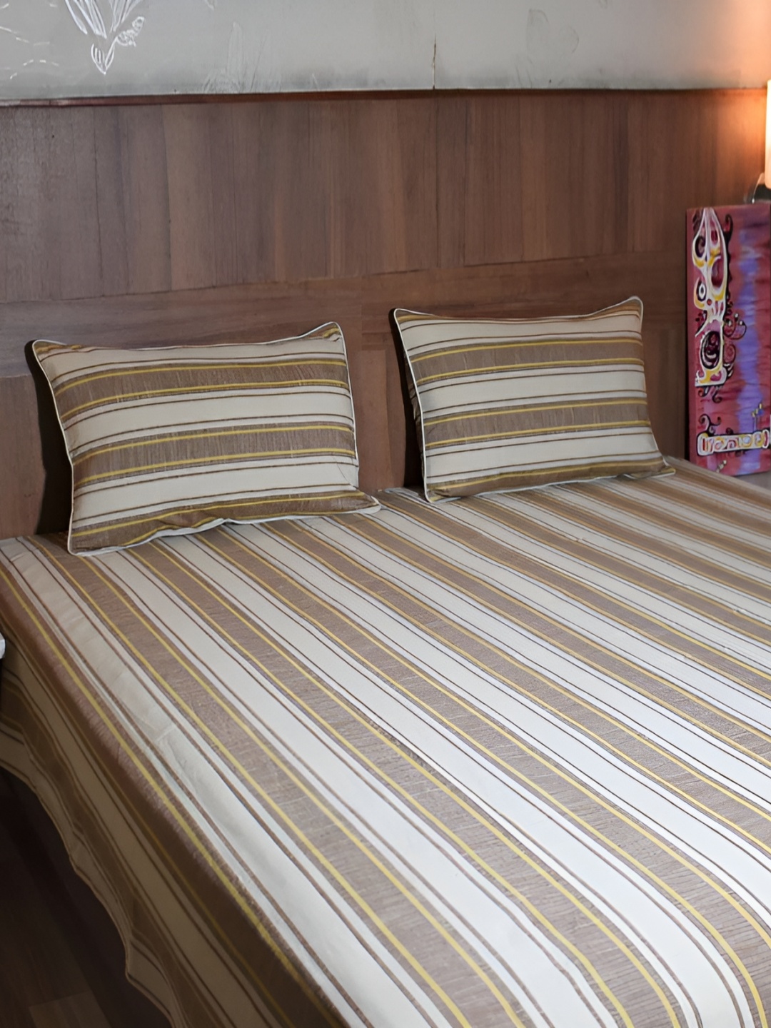 

Aura Beige & White Striped 120 TC Cotton Queen Bedsheet With 2 Pillow Covers