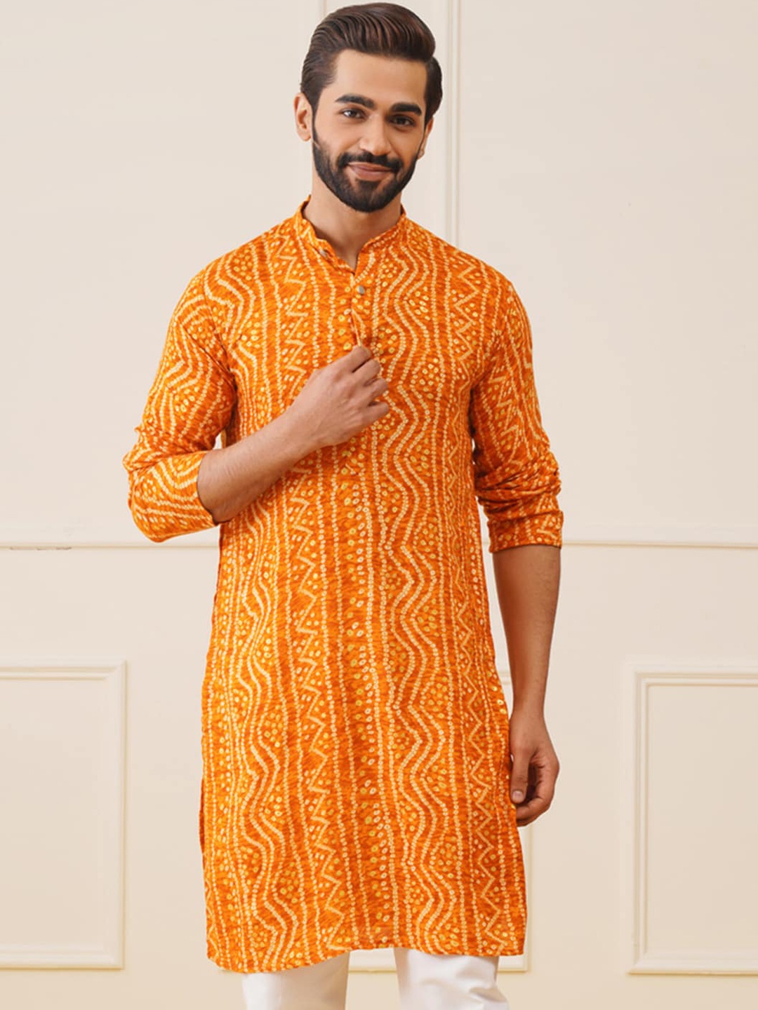 

Jompers Bandhani Printed Mandarin Collar Straight Kurta, Orange