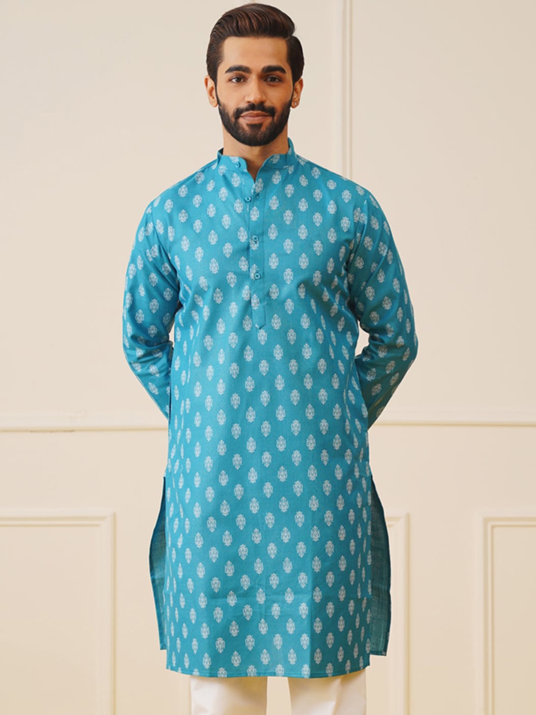 

Jompers Floral Printed Cotton Strigth Kurtas, Teal