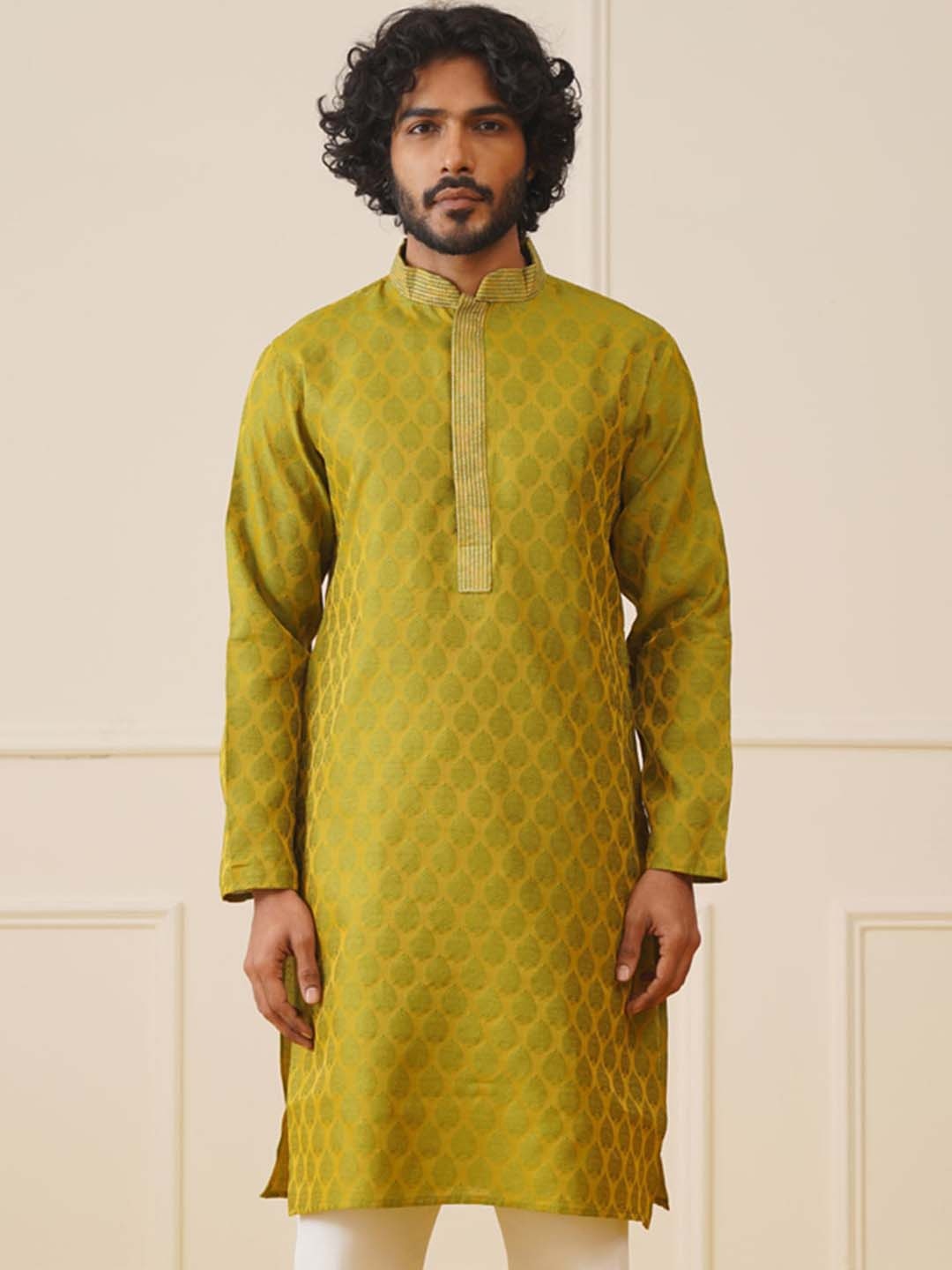 

Jompers Ethnic Motifs Thread Work Strigth Kurta, Olive