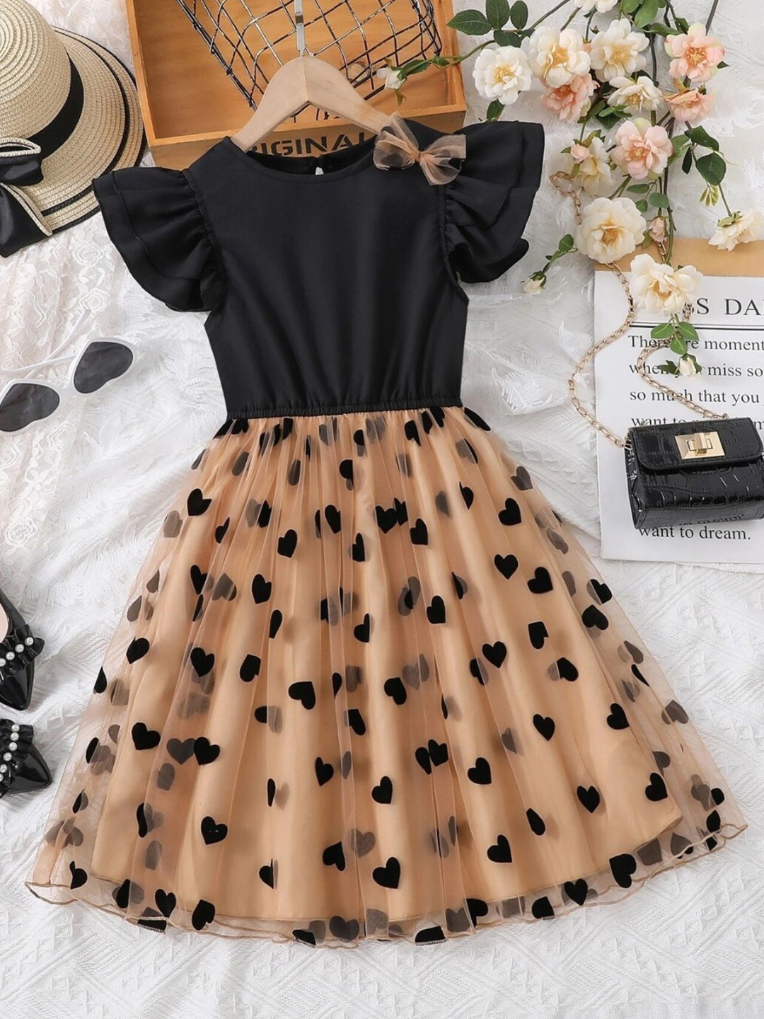 

BAESD Girls Geometric Print Round Neck Short Flared Sleeves Net Fit & Flare Dress, Black