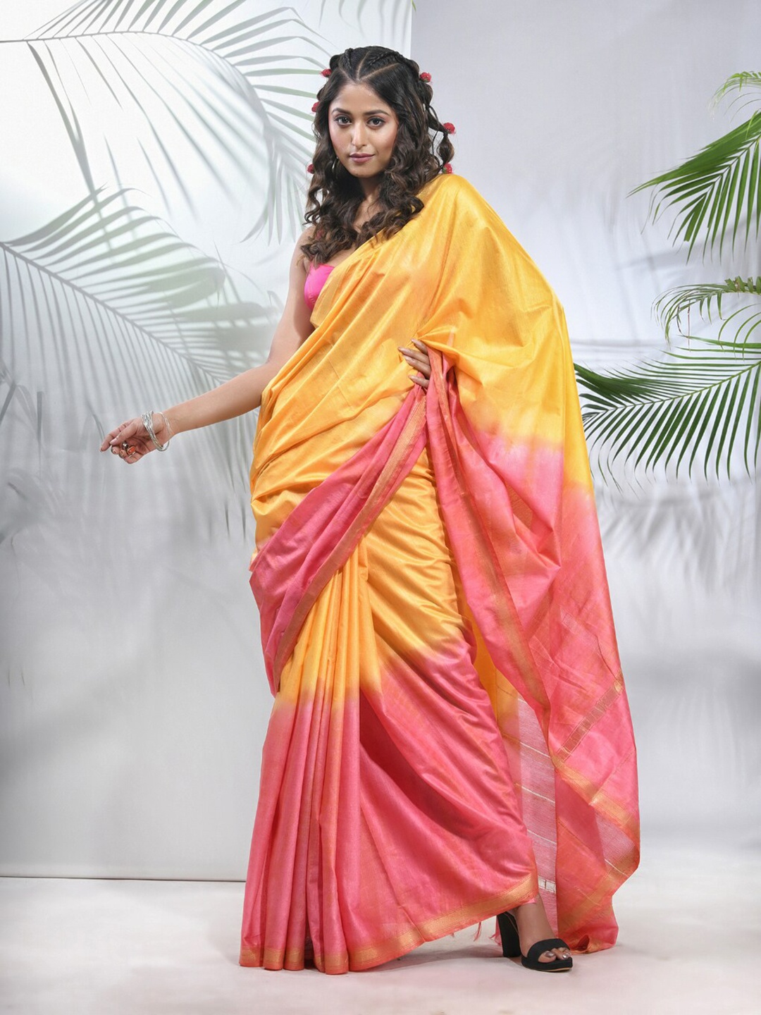 

Charukriti Colourblocked Zari Saree, Yellow