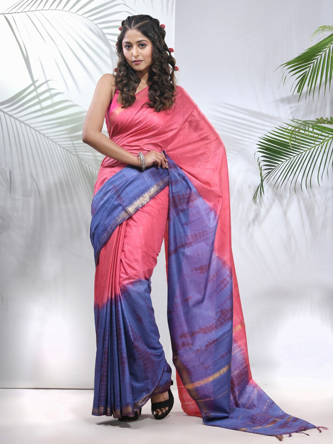 

Charukriti Tie & Dye Zari Saree, Pink