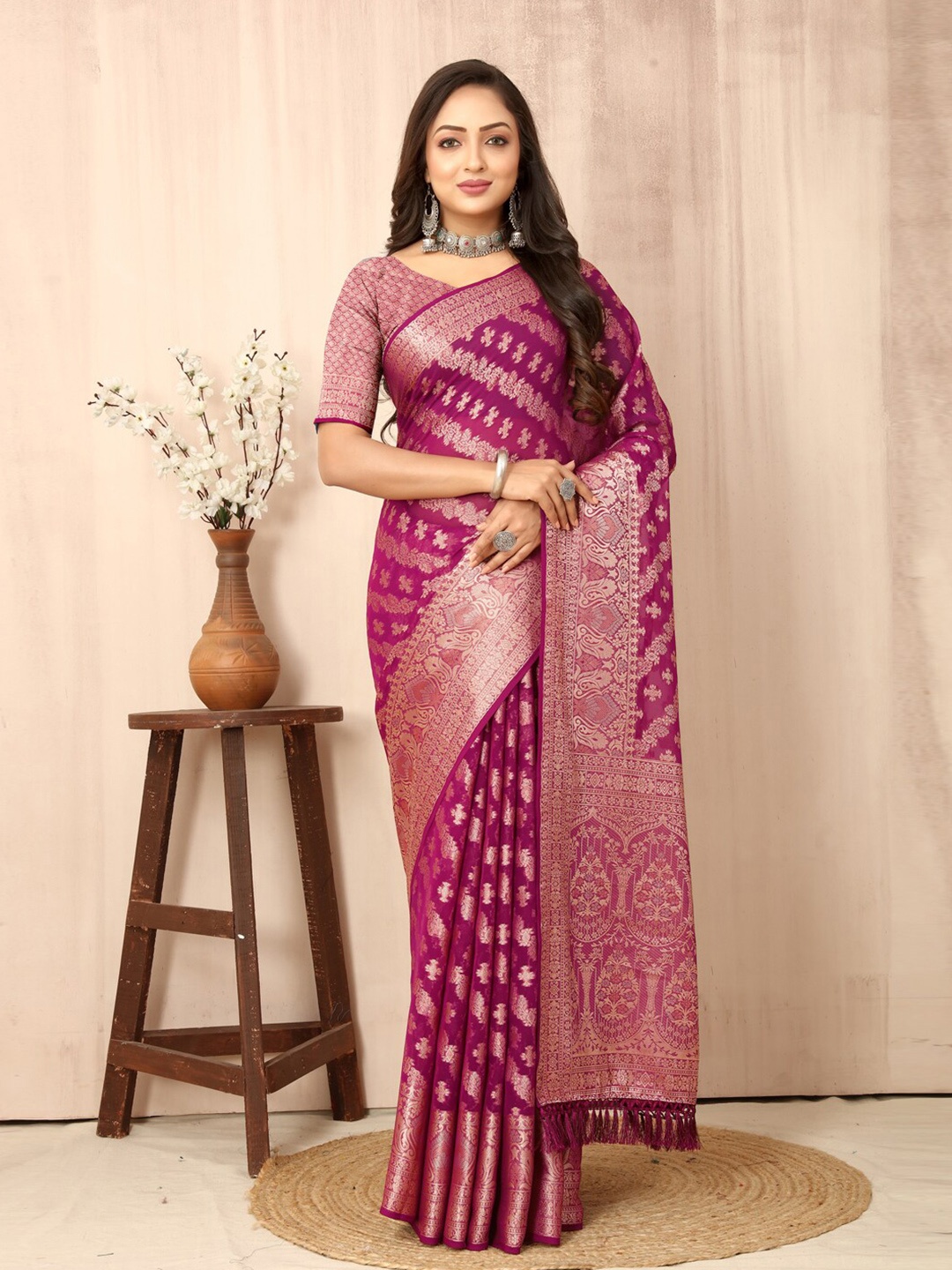 

Siya Fashion Woven Design Banarasi Saree, Maroon