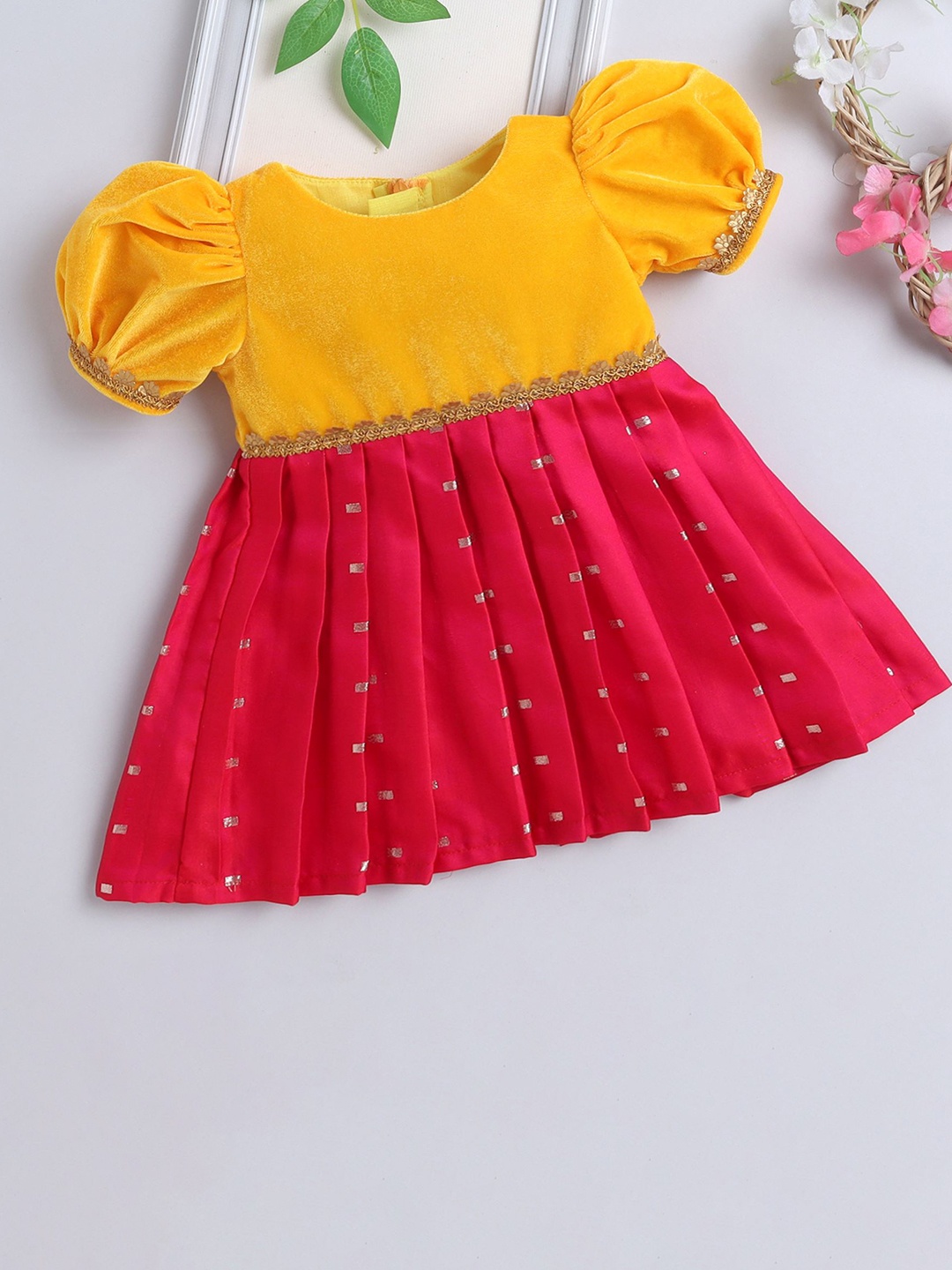 

MANY FROCKS & Self Design Puff Sleeve Velvet Fit & Flare Dress, Pink
