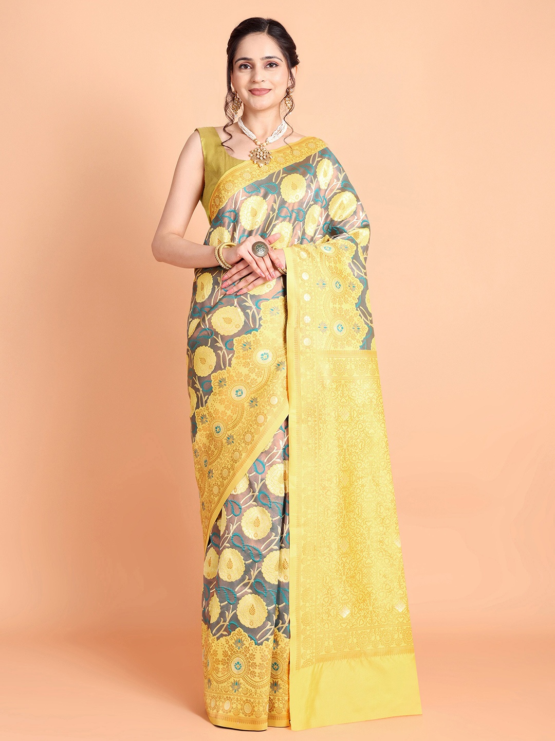 

Taslar Floral Woven Design Zari Silk Cotton Banarasi Saree, Lime green