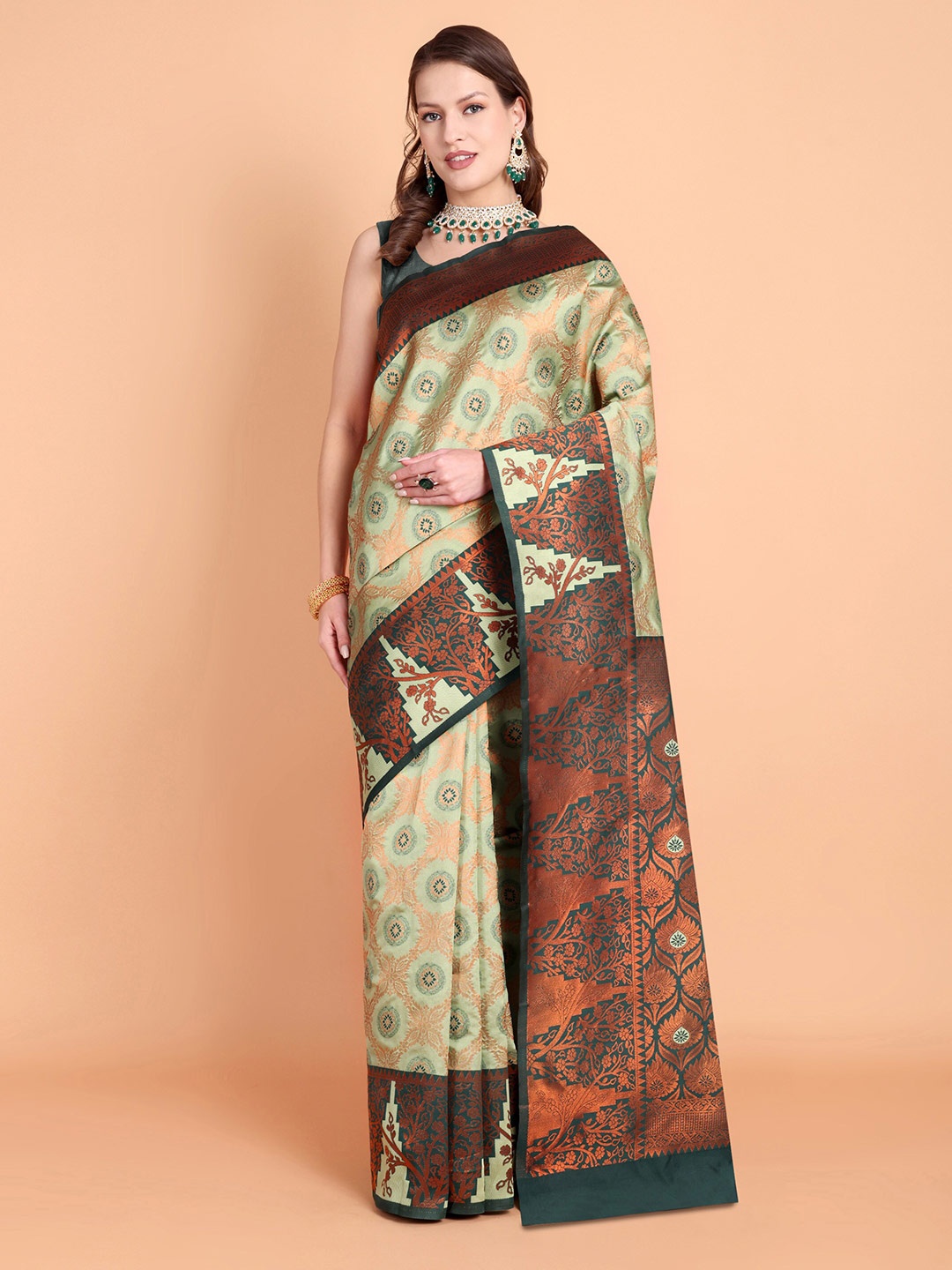 

Taslar Floral Woven Design Zari Silk Cotton Banarasi Saree, Green