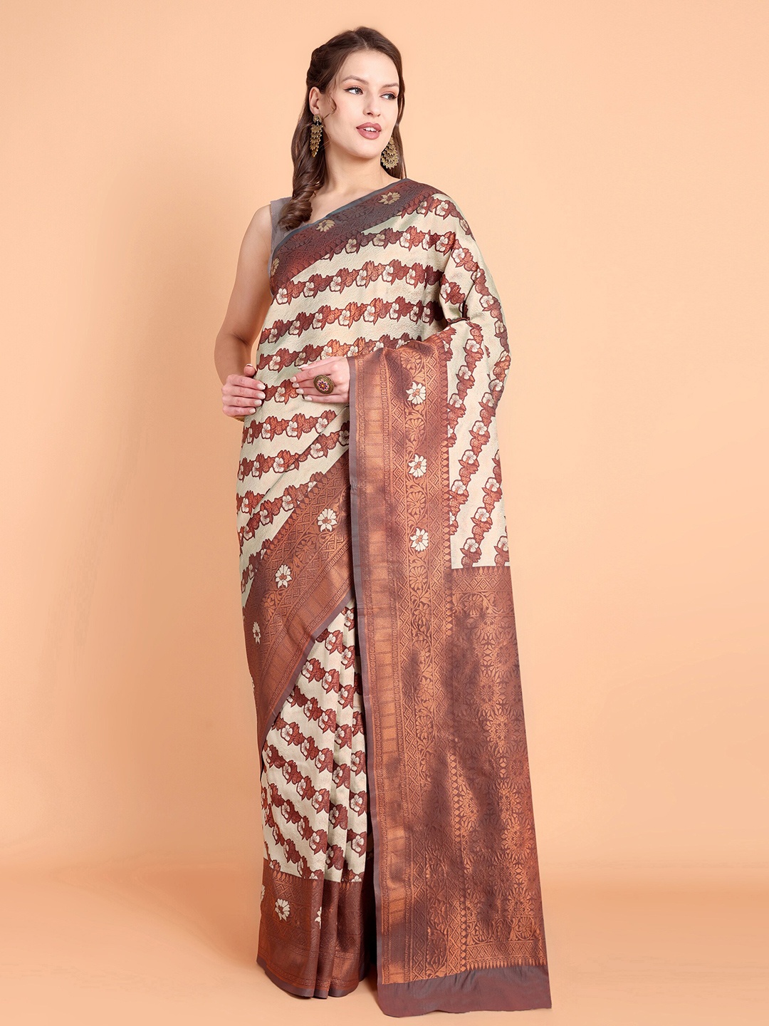 

Taslar Floral Woven Design Zari Banarasi Saree, Cream