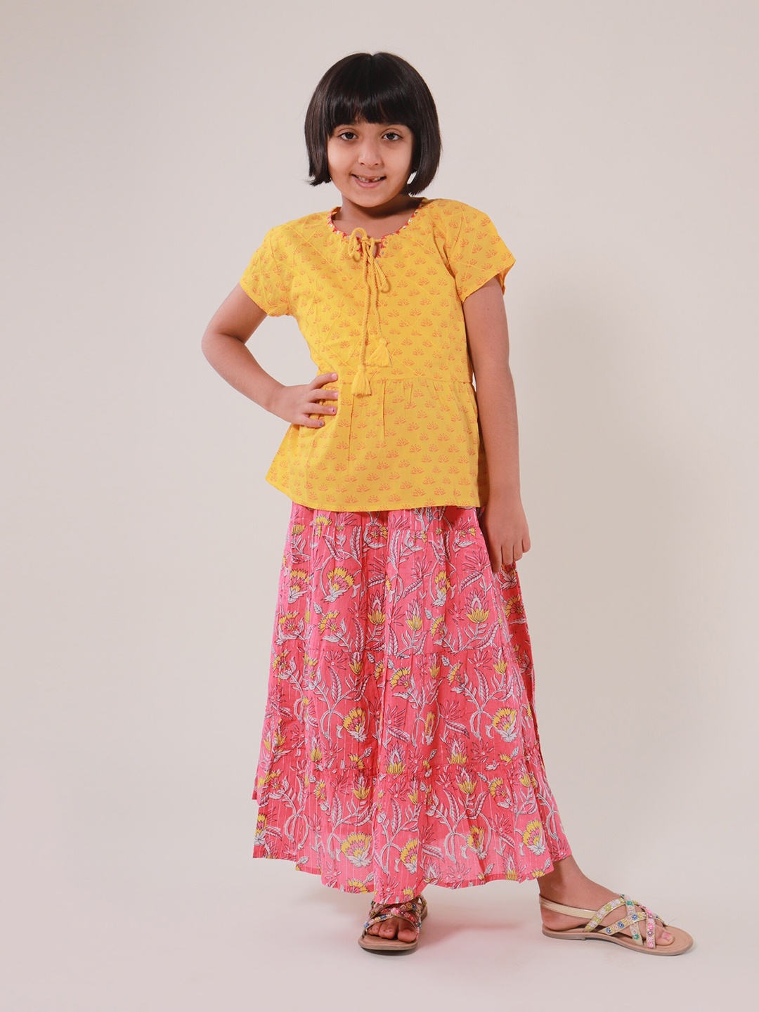 

Sangria Girls Printed Pure Cotton Round Neck Lehenga With Blouse, Yellow