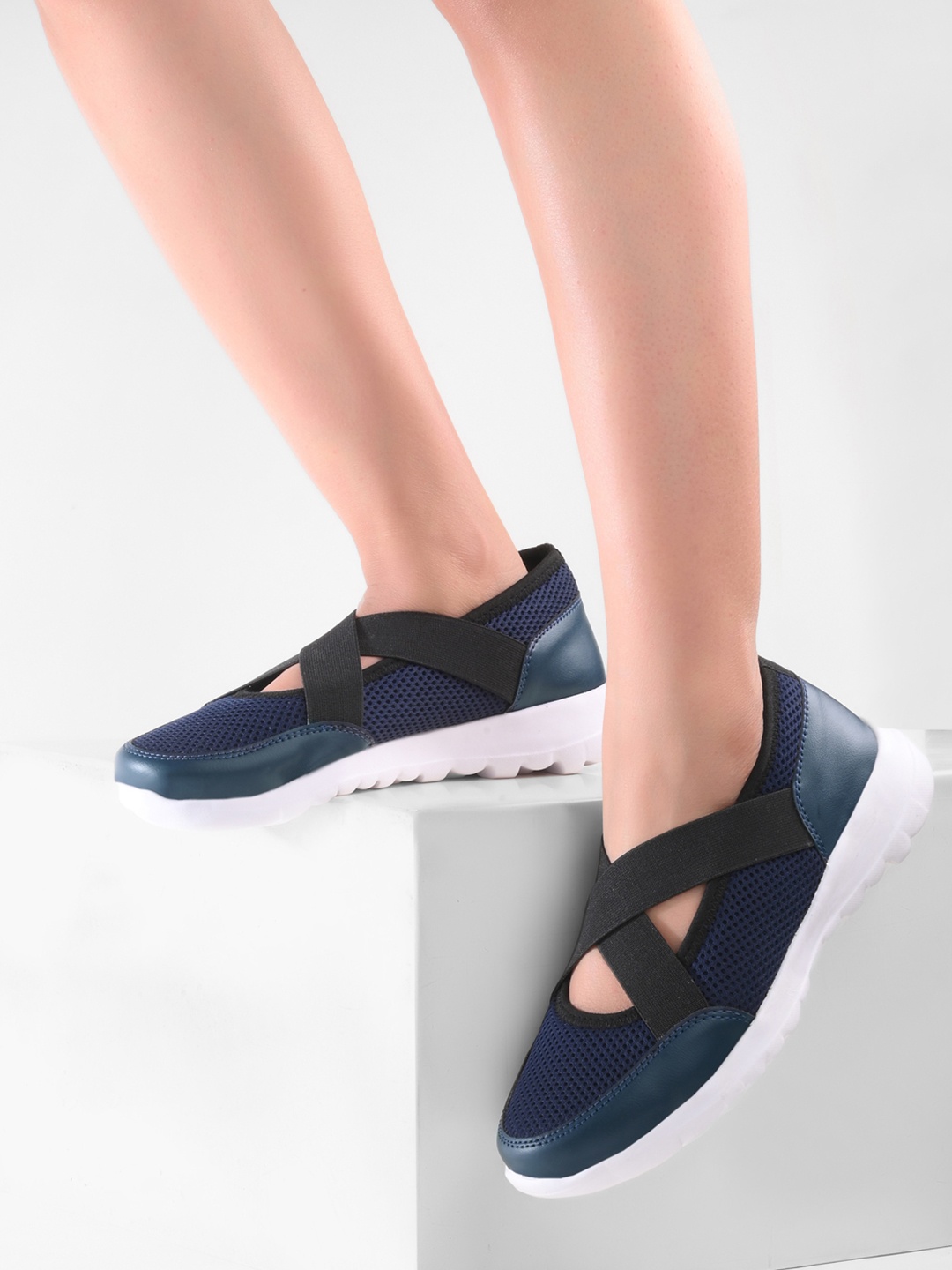 

MISEEN Women Printed Slip-On Sneakers, Navy blue