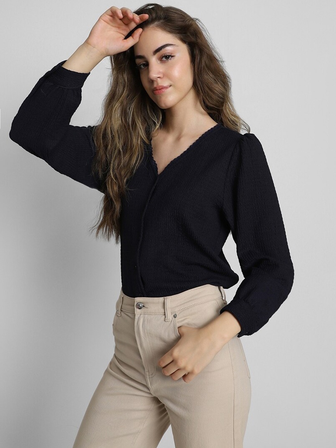 

FOREVER 21 Textured Puff Sleeves Shirt, Black