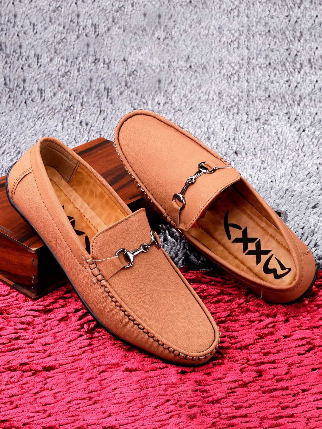 

Bxxy Men Round Toe Loafers, Brown