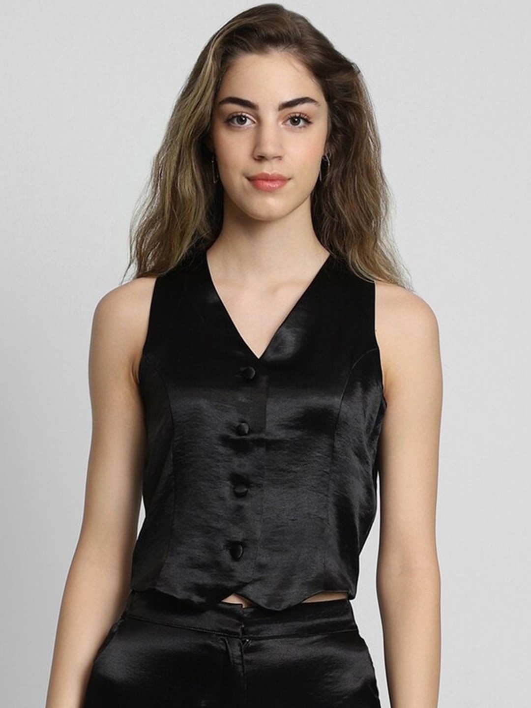 

FOREVER 21 Sleeveless Crop Tailored Jacket, Black