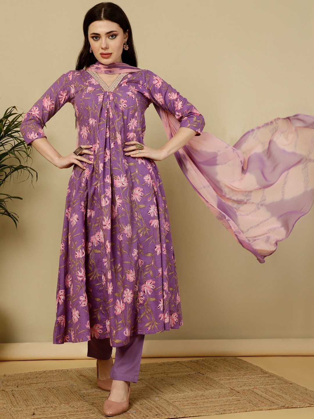 

KIMAYRA Floral Printed Panelled Pure Cotton Kurta with Trousers & Dupatta, Lavender