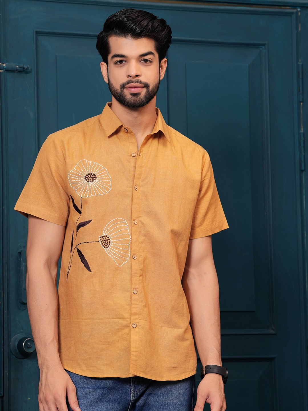 

Hatheli Straight Cotton Casual Regular Fit Shirt, Mustard