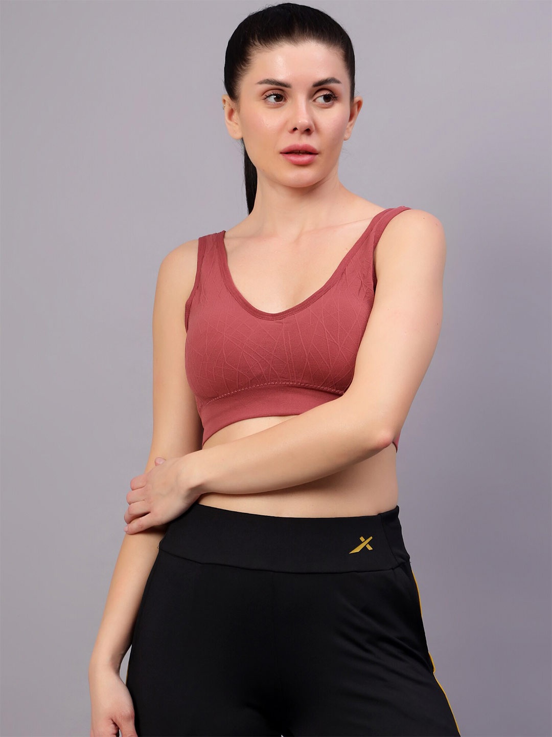

BRACHY Full Coverage Removable Padding Workout Bra With All Day Comfort, Brown