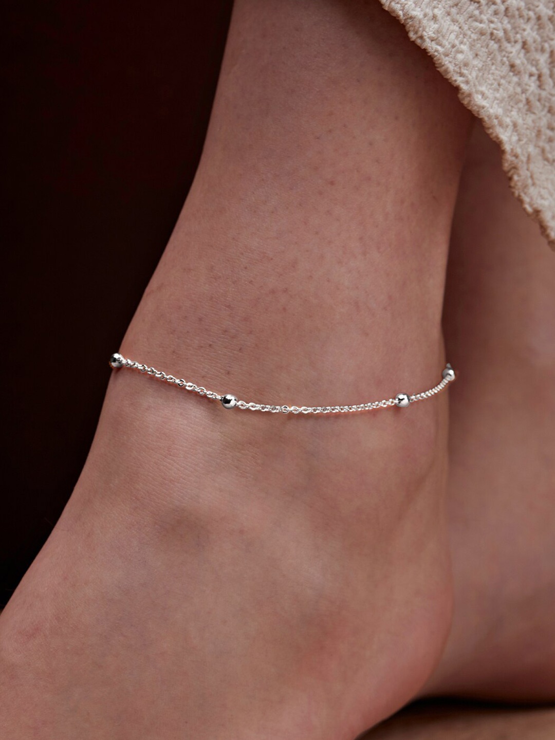 

AIKA BY MINUTIAE Silver-Plated Anklet