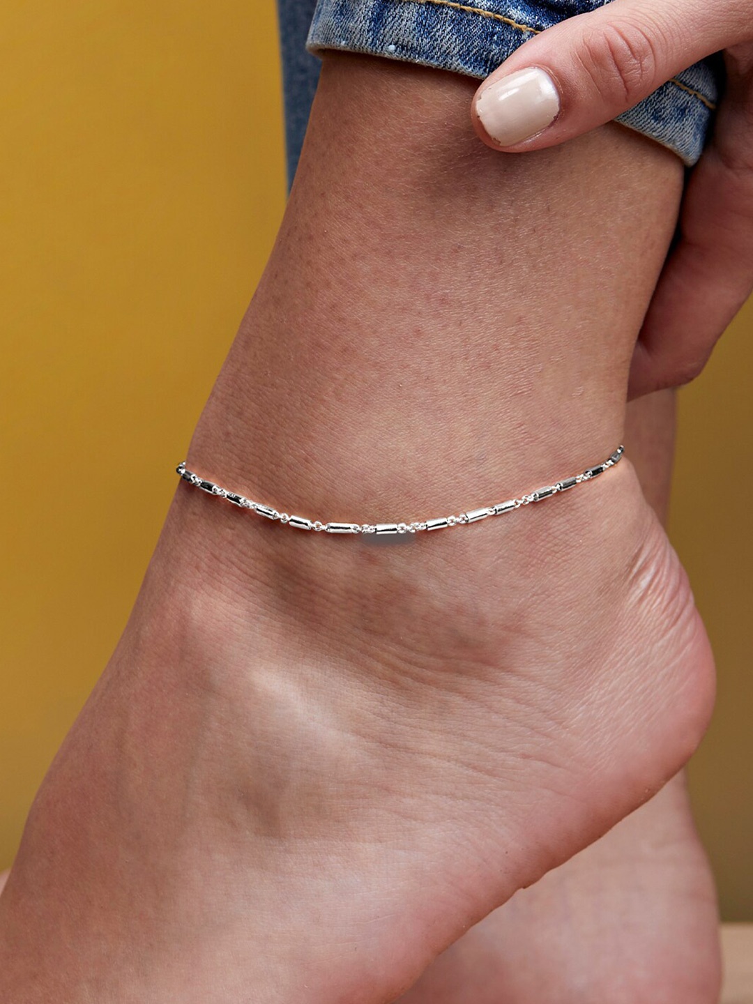 

AIKA BY MINUTIAE Silver-Plated Anklet